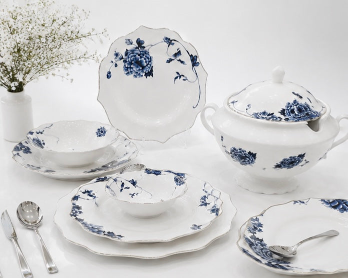 Dinnera Royale Bloom : Blue and White