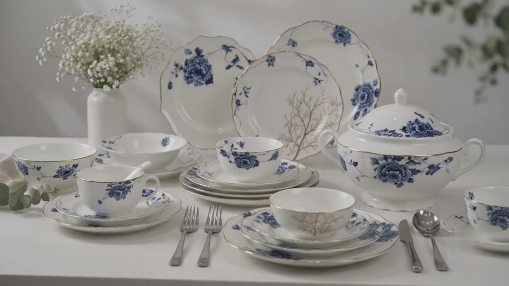Dinnera Royale Bloom : Blue and White